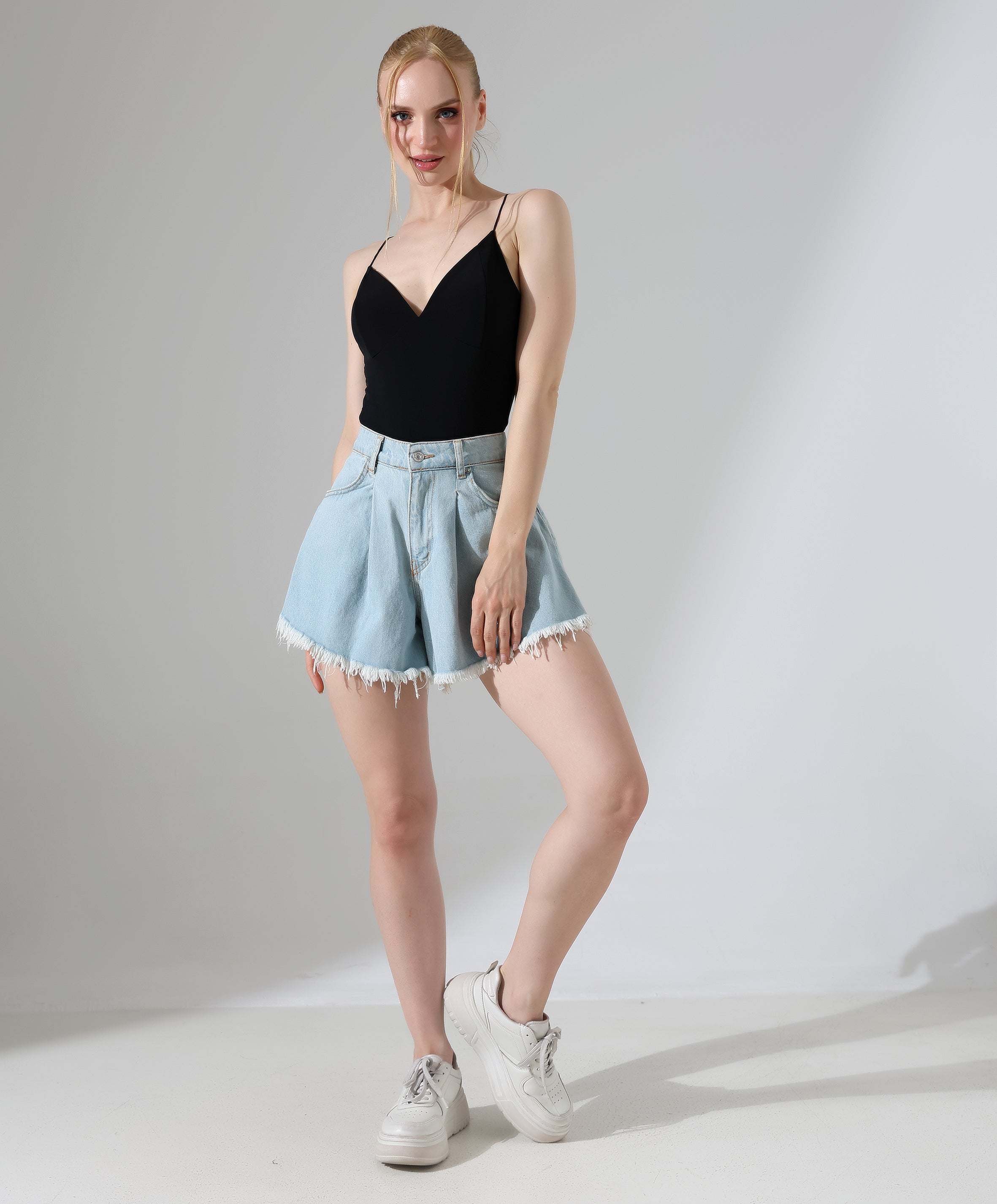 Basic V-Neck Bodysuit - Black