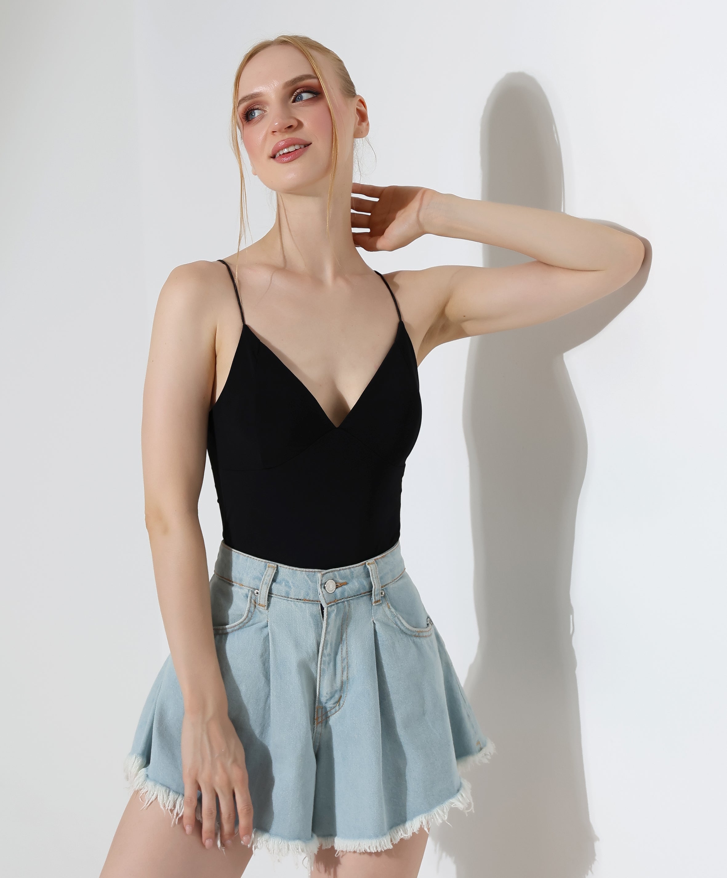 Basic V-Neck Bodysuit - Black