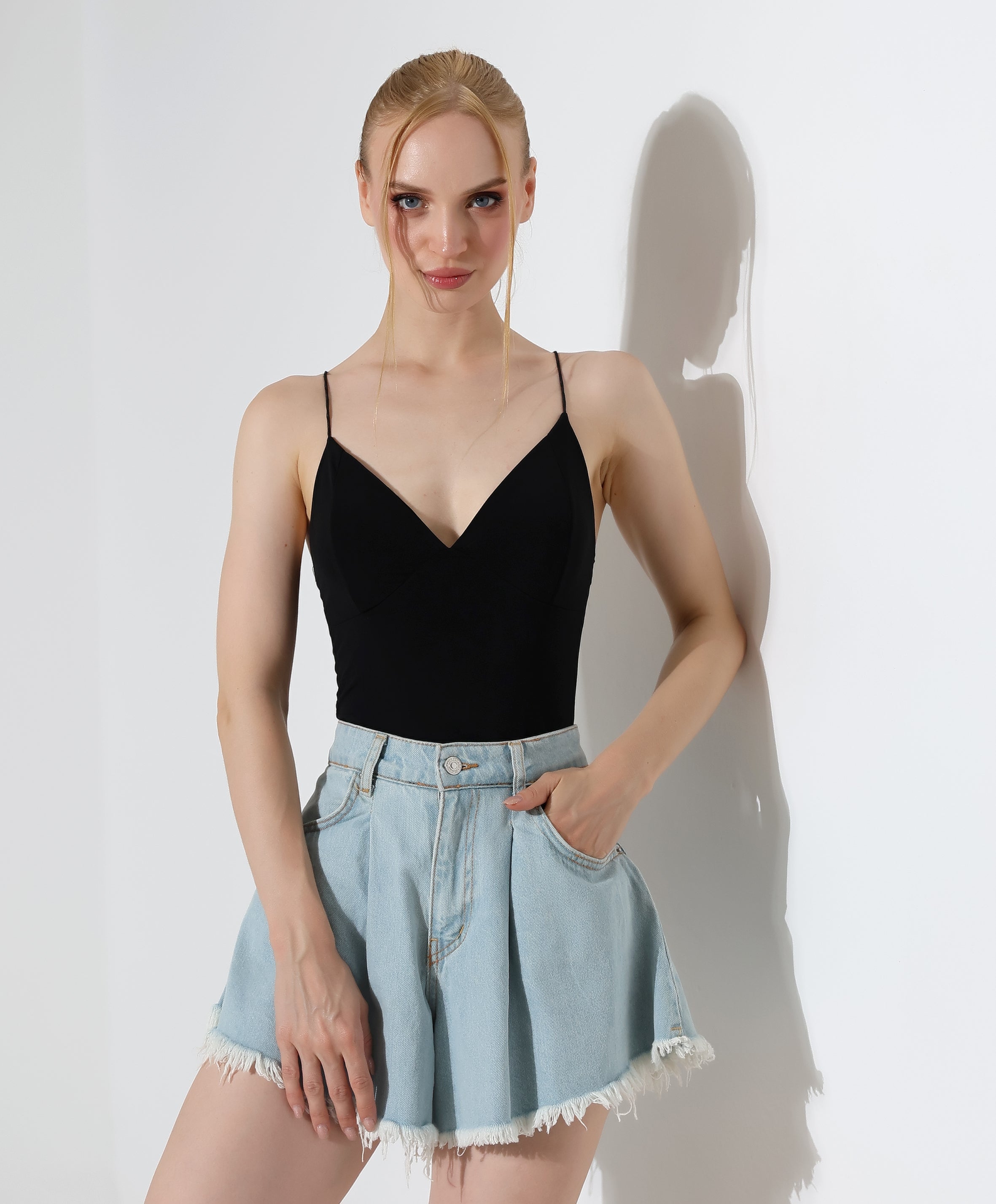 Basic V-Neck Bodysuit - Black