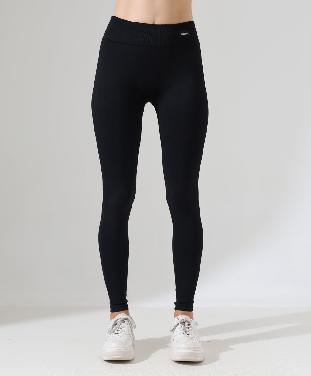 High-Waist Scrunch Leggings - Black